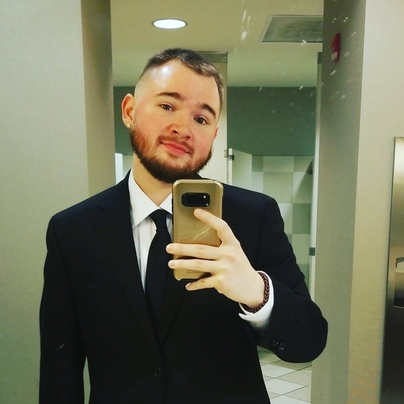 Meet your Posher, Cody - Picture 1 of 1